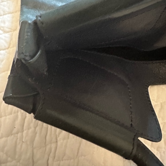 Foley & Corinna - Picture 6 of 15